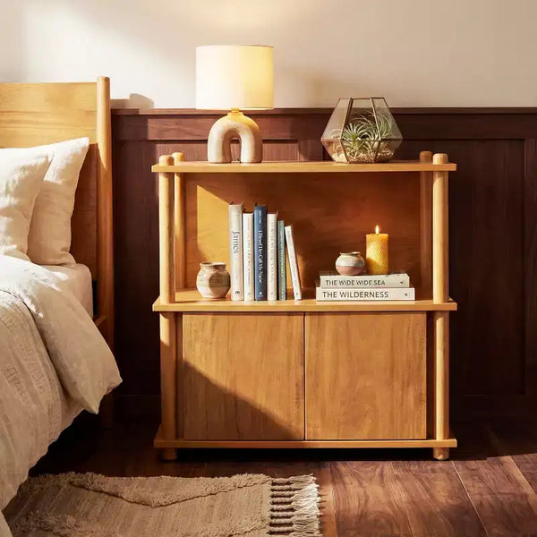 Table de chevet moderne en bois avec placard de rangement et étagères ouvertes